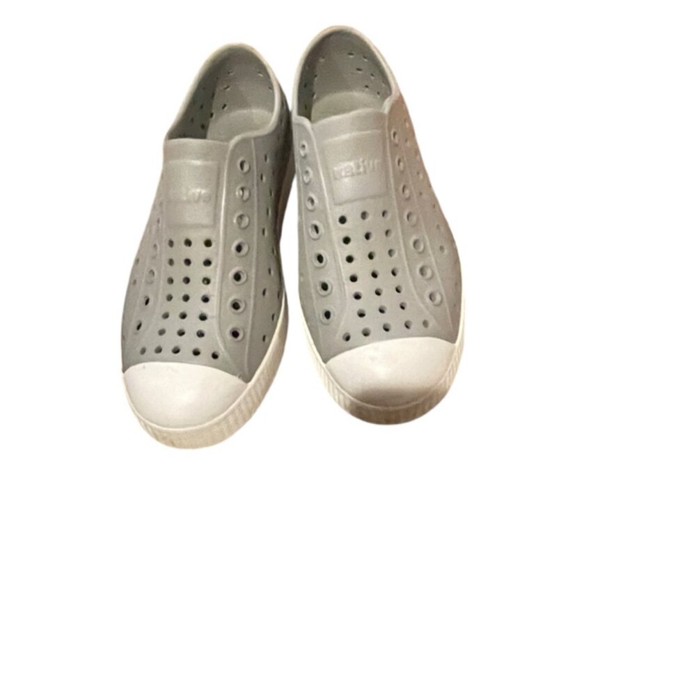 Native Jefferson Kids Grey Water Shoes Sneakers Size J1